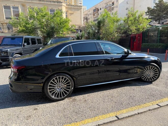 Mercedes E 300 e 4MATIC-3