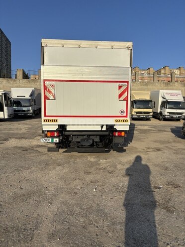 Mercedes Atego 818-6