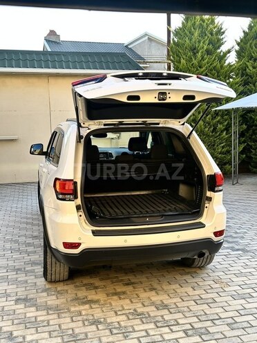 Jeep Grand Cherokee-6