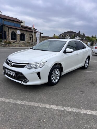 Toyota Camry-1
