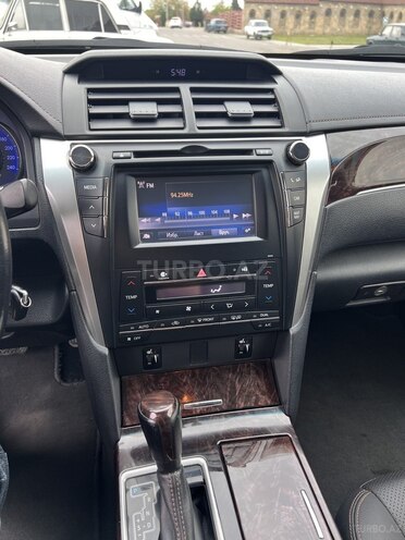 Toyota Camry-7