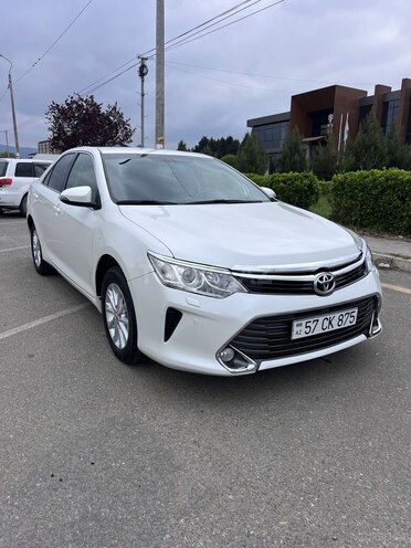 Toyota Camry-2