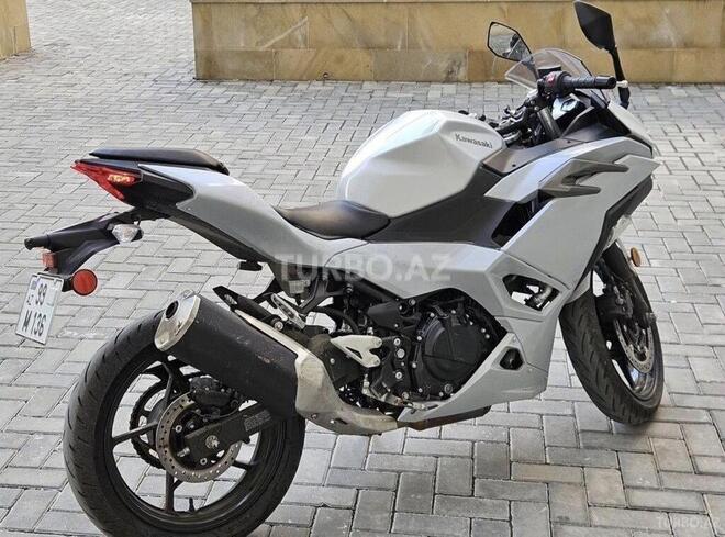 Kawasaki Ninja 500-1