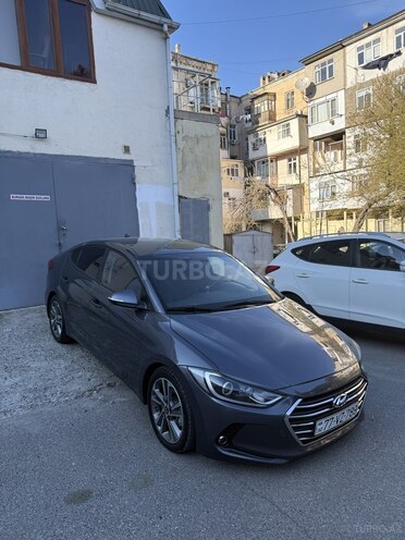 Hyundai Avante-8