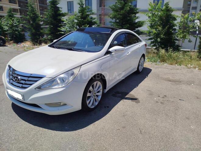 Hyundai Sonata-2