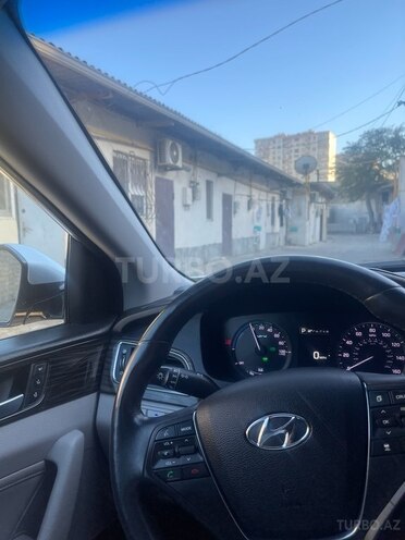 Hyundai Sonata-3