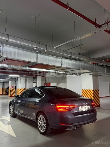 Skoda Superb-6