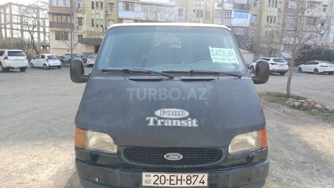 Ford Transit-1
