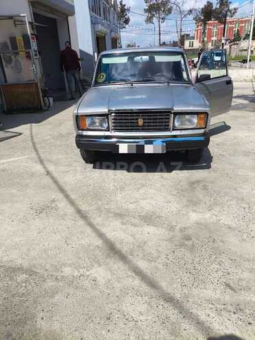 LADA (VAZ) 2107-1