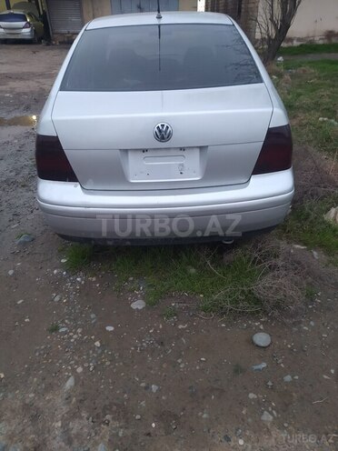 Volkswagen Jetta-2
