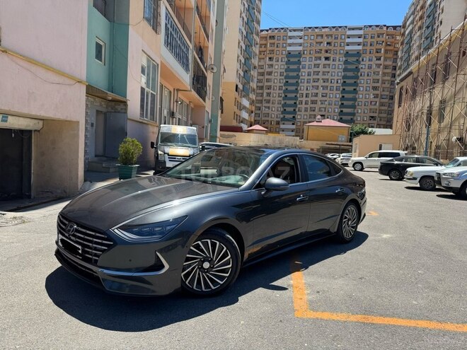 Hyundai Sonata-4