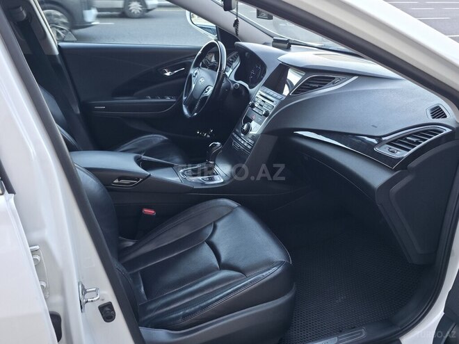Hyundai Grandeur-8