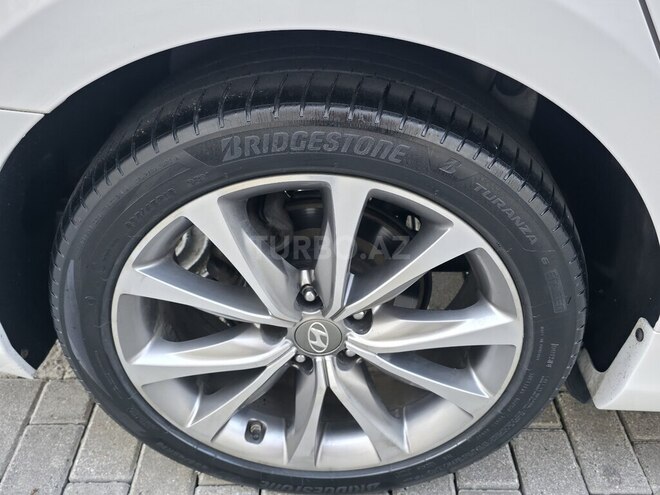 Hyundai Grandeur-19