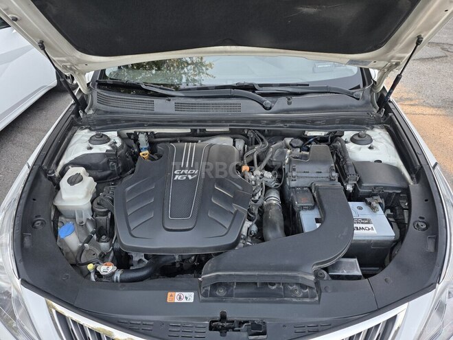 Hyundai Grandeur-17