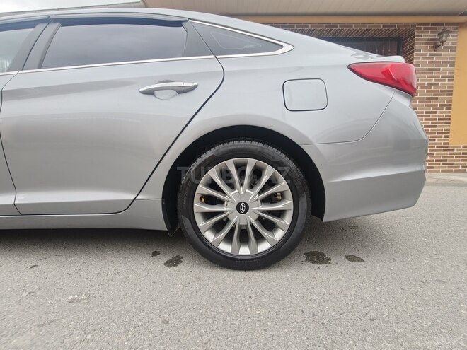 Hyundai Sonata-8