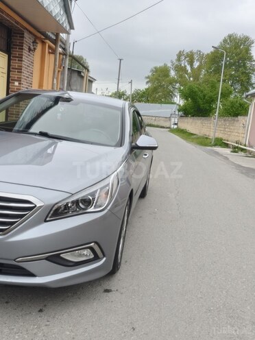 Hyundai Sonata-3