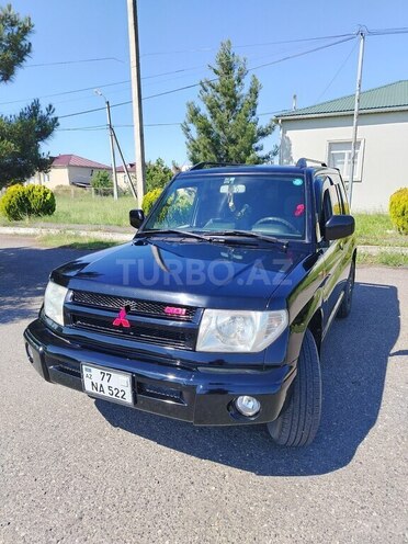 Mitsubishi Pajero io-1