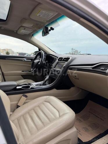 Ford Fusion (North America)-6