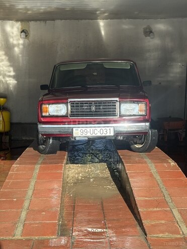 LADA (VAZ) 2107-1