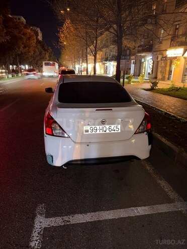 Nissan Sunny-5