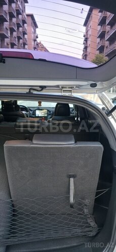 Kia Sorento-12