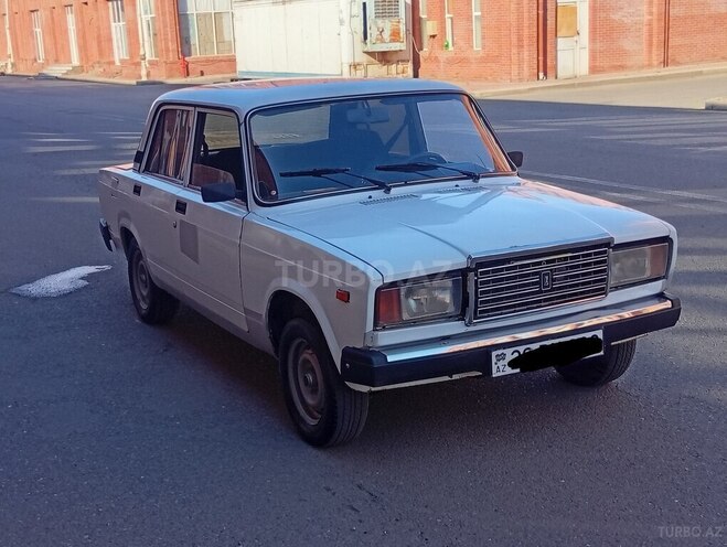 LADA (VAZ) 2107-1