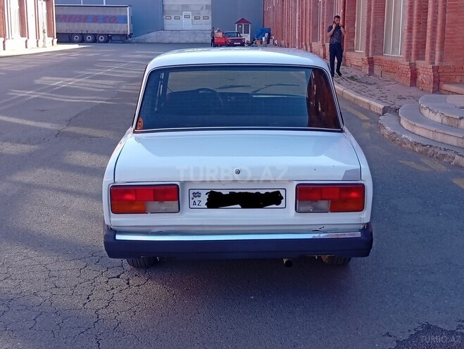 LADA (VAZ) 2107-2
