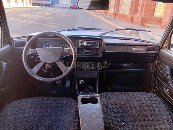 LADA (VAZ) 2107-4