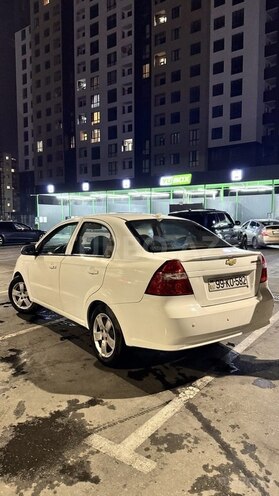 Chevrolet Aveo-4