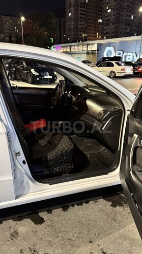Chevrolet Aveo-7