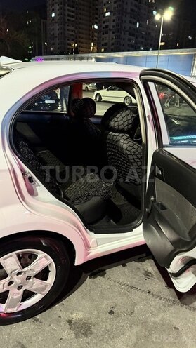 Chevrolet Aveo-8