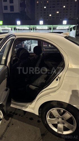 Chevrolet Aveo-9