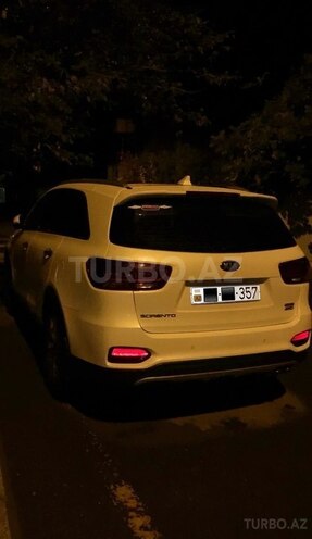 Kia Sorento-2