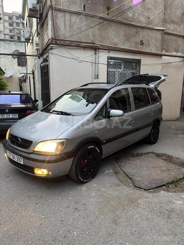 Opel Zafira-4