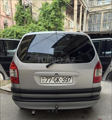 Opel Zafira-6