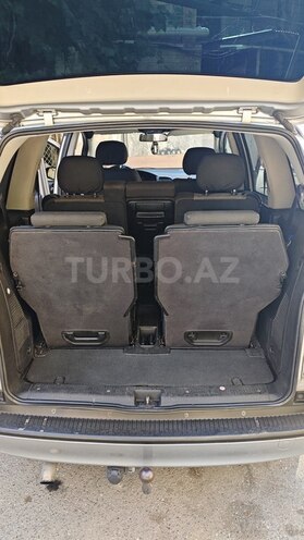 Opel Zafira-15
