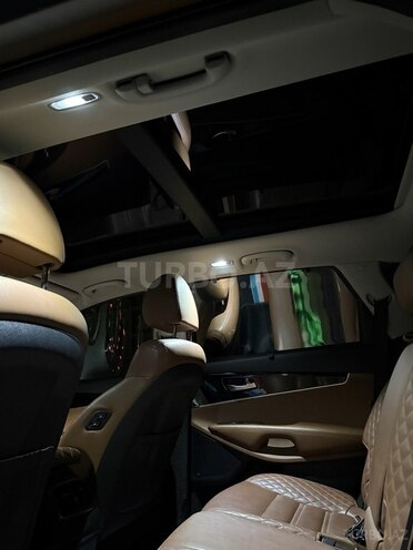 Kia Sorento-12