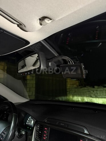 Kia Sorento-18