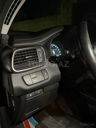 Kia Sorento-5
