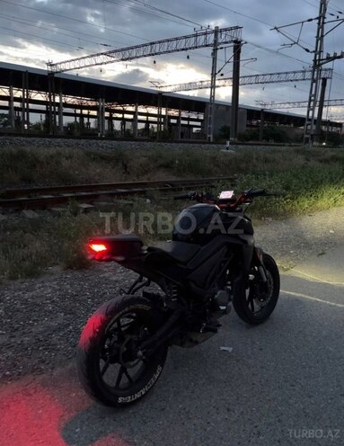 CFMOTO 300 NK-3