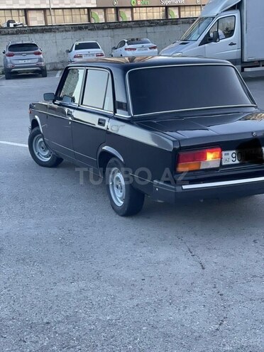 LADA (VAZ) 2107-2