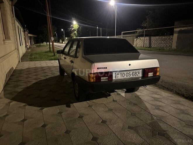 LADA (VAZ) 21099-8