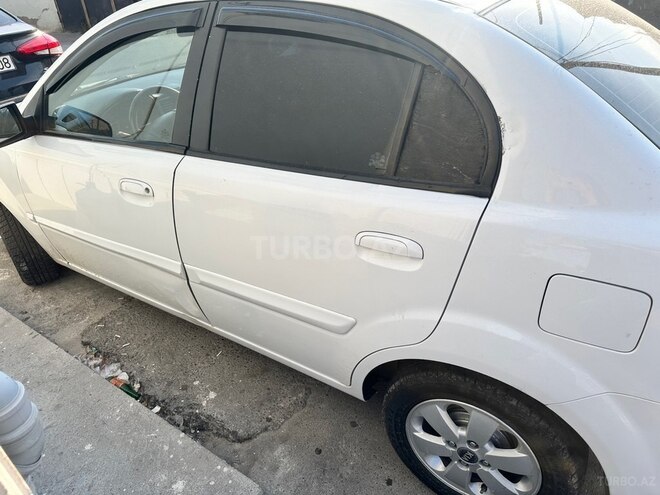 Kia Rio-3