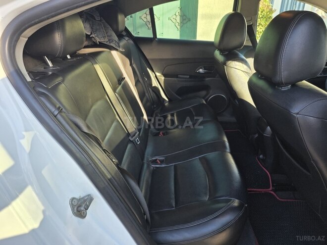 Chevrolet Cruze-8