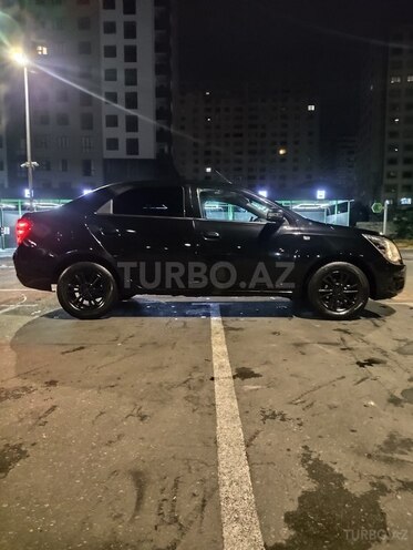 Chevrolet Cobalt-10