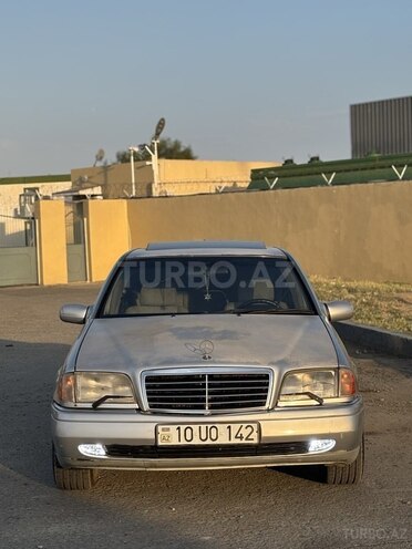 Mercedes C 180-3