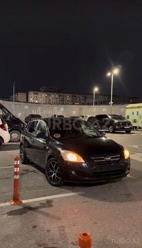 Kia Ceed-1