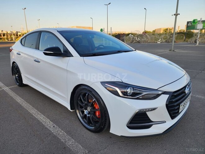 Hyundai Avante-2