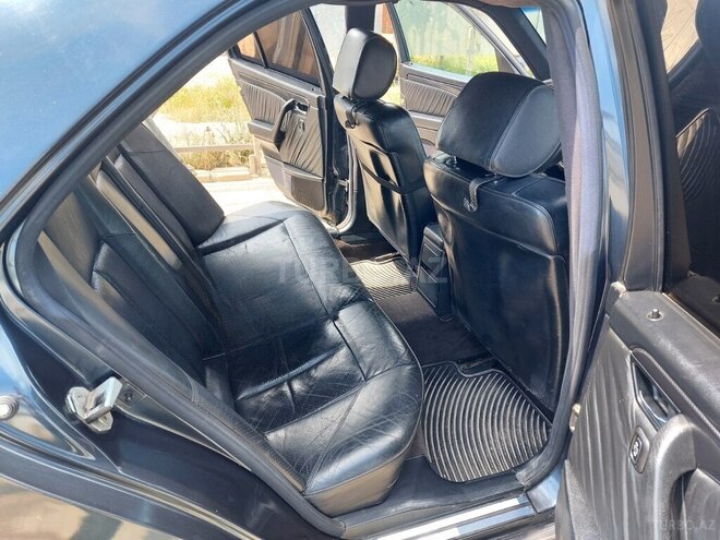 Mercedes C 220-9