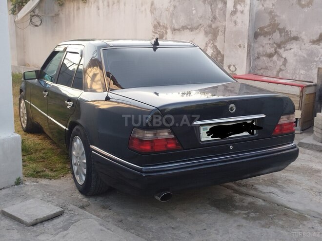 Mercedes 220 E-3